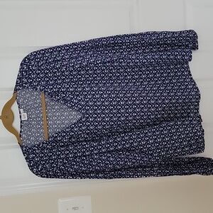 Gap LS V-neck blouse